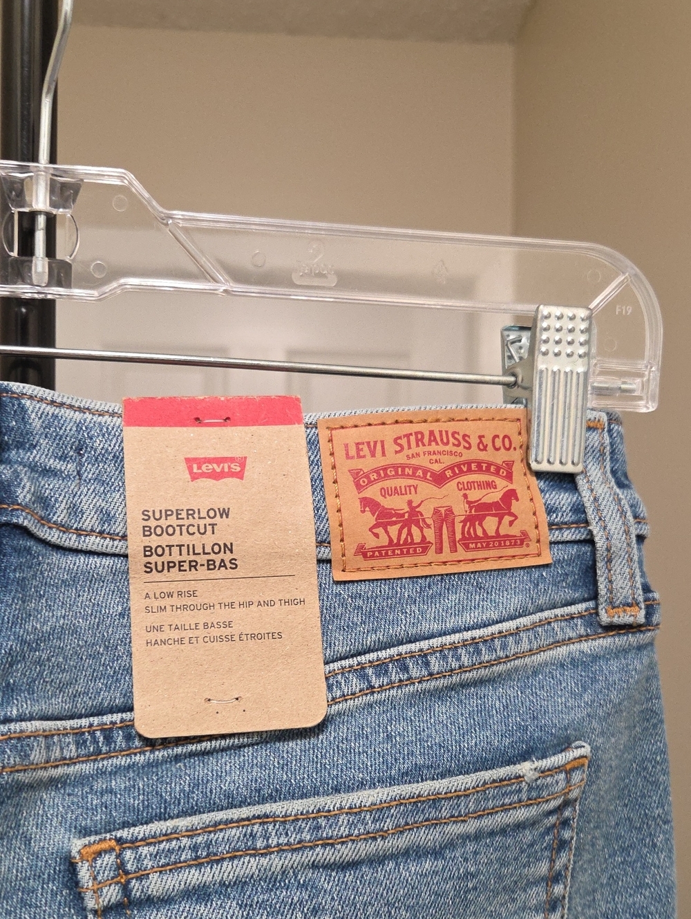 NWT Levi's Superlow Boot Jeans Light Wash Low Rise Bootcut Denim Cotton Blend - Picture 5 of 9